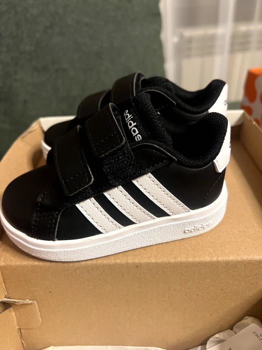 Детски обувки адидас