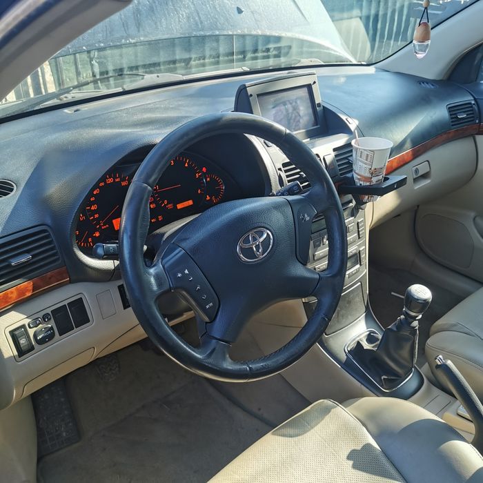 Dezmembrari Toyota Avensis 2.2 Dcat 177 cai 2005