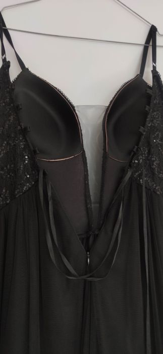 Rochie de ocazie model deosebit ca si noua mar. 40