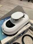 Robot curatare geamuri Myria