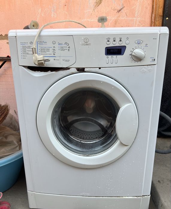Стиральный машина рабочи