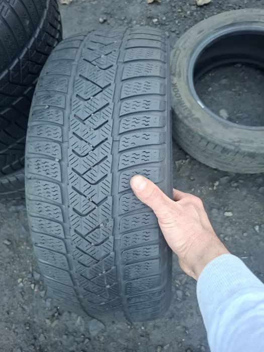 Vand 1 anvelopa 215 50 18 pireli de iarna dot 2020