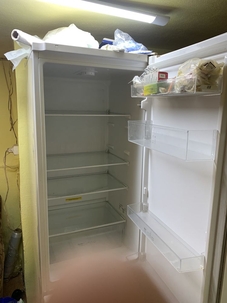 Vand frigider in stare buna