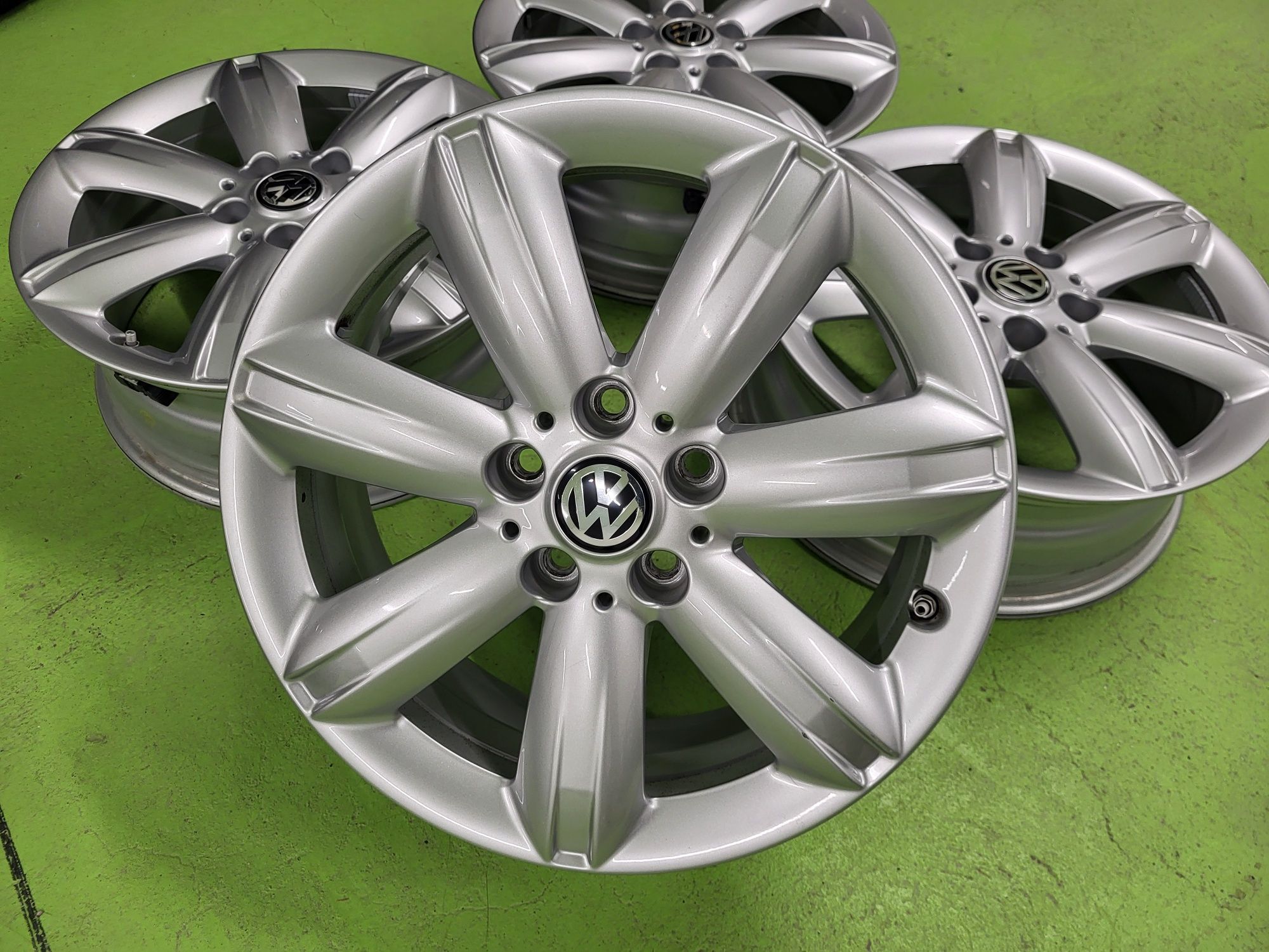 17 5x112 Vw Passat Touran Caddy Golf 5х112