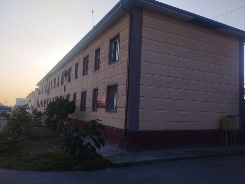 Uy sotiladi srochna