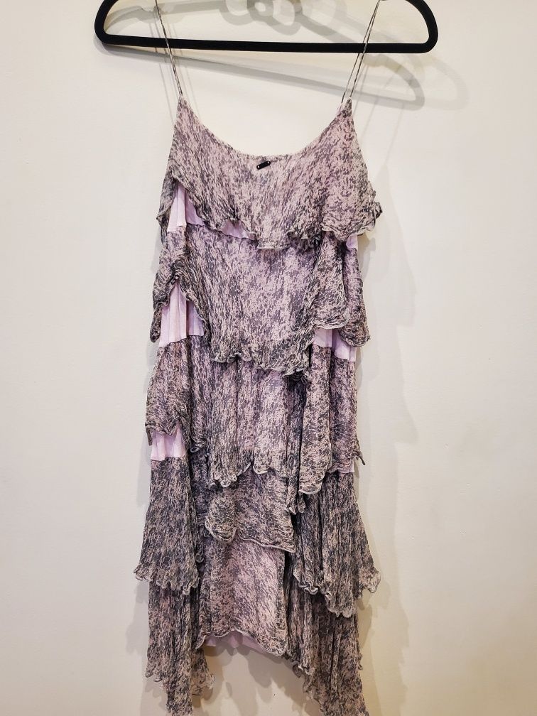 Черна рокля, рокля Guess, Ivy boutique  Moschino, Balenciaga