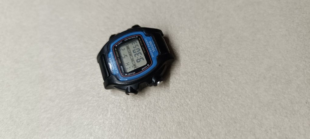 Ceas vintage Casio W-726 din 1986