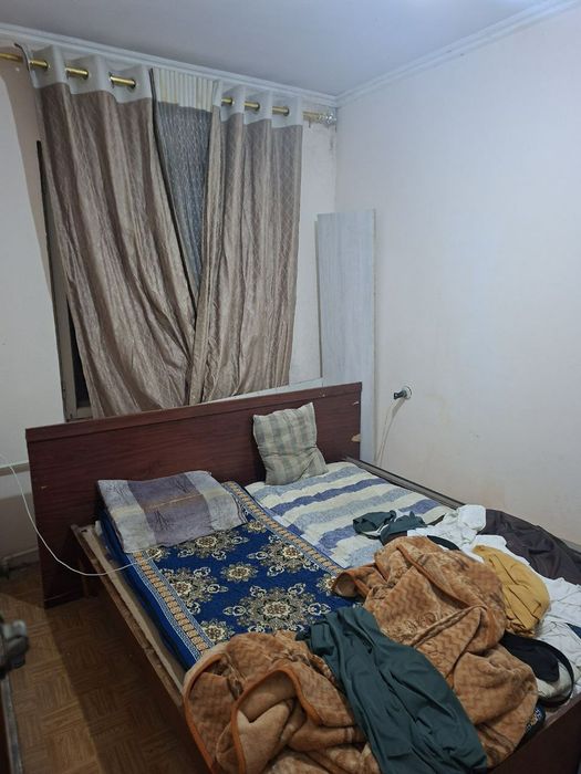 Продажа Кирпичный дом 3 комнаты 4 этаж  Спутник 4 рядом Индекс базар