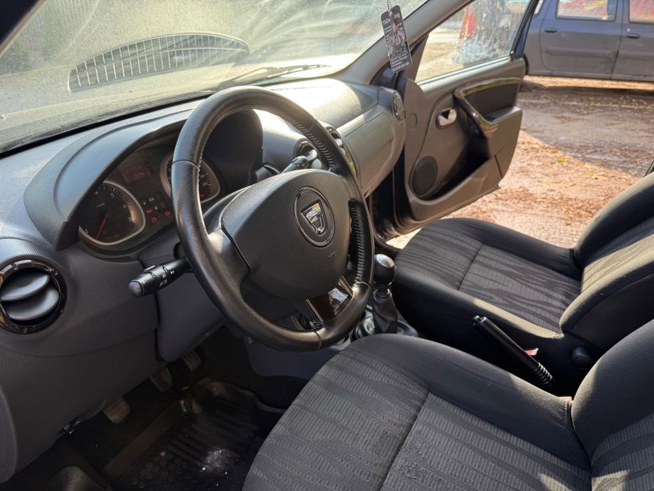 Vând Dacia Duster 1.5 DCI, 4x4, an 2011