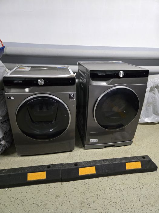 Стиральная машина и сушилка Samsung