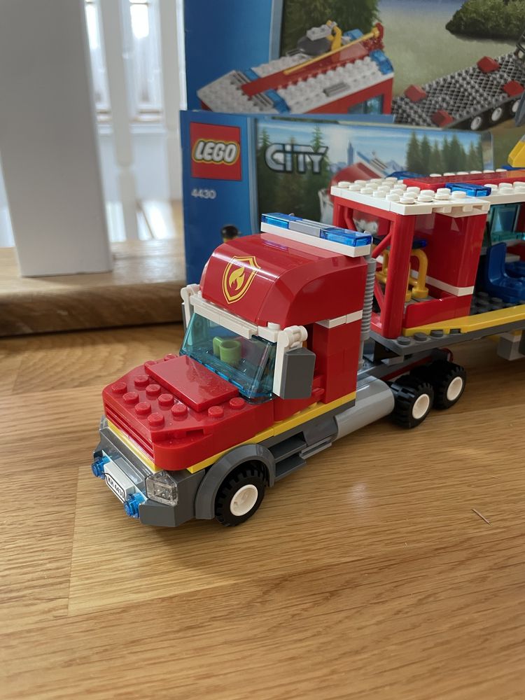 Lego CITY Tirul de Pompieri