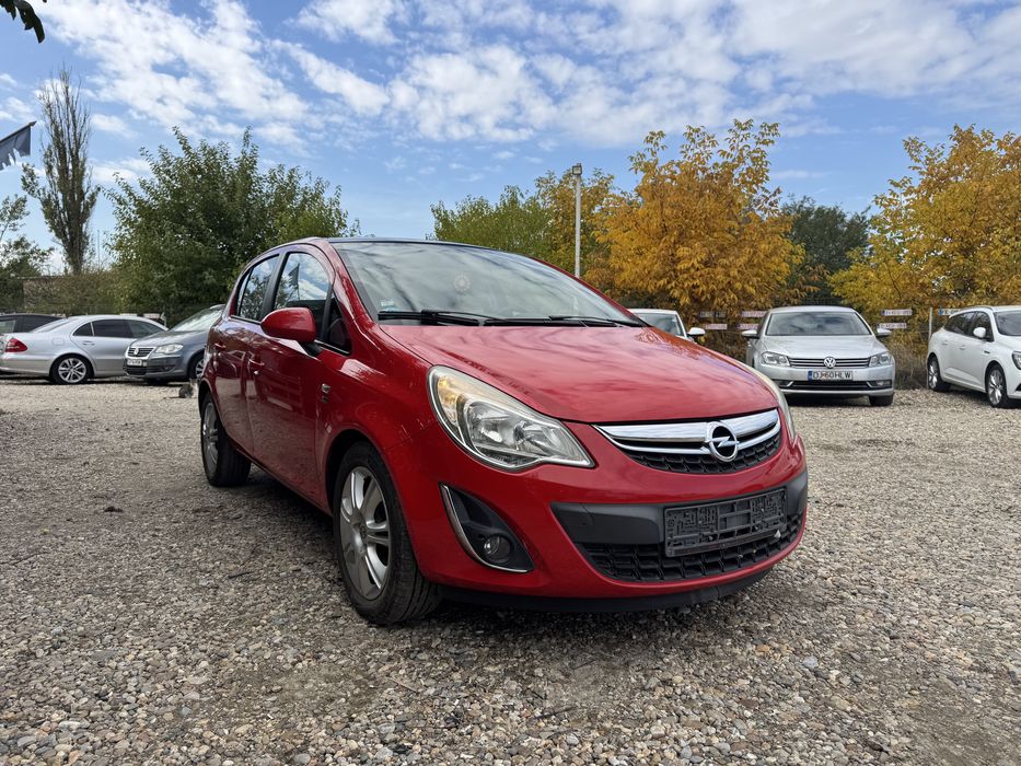 Opel Corsa 1,4 benzina, 2013