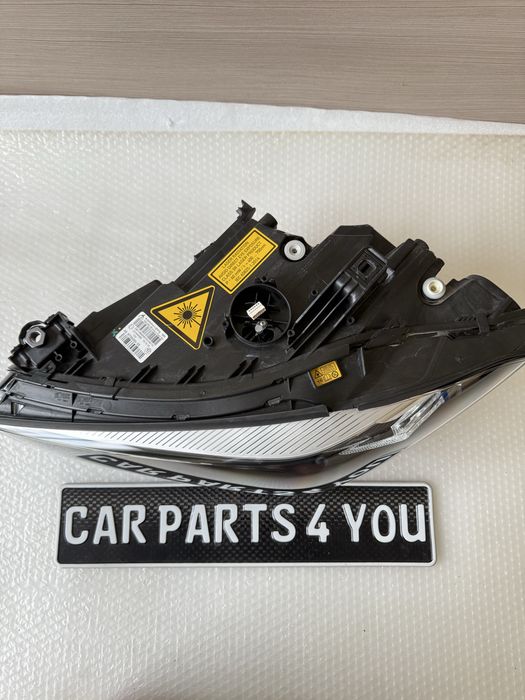 Фар ляв BMW 8 G14 G15 G16 Laser БМВ Г14 Г15 Г16 Перфектен