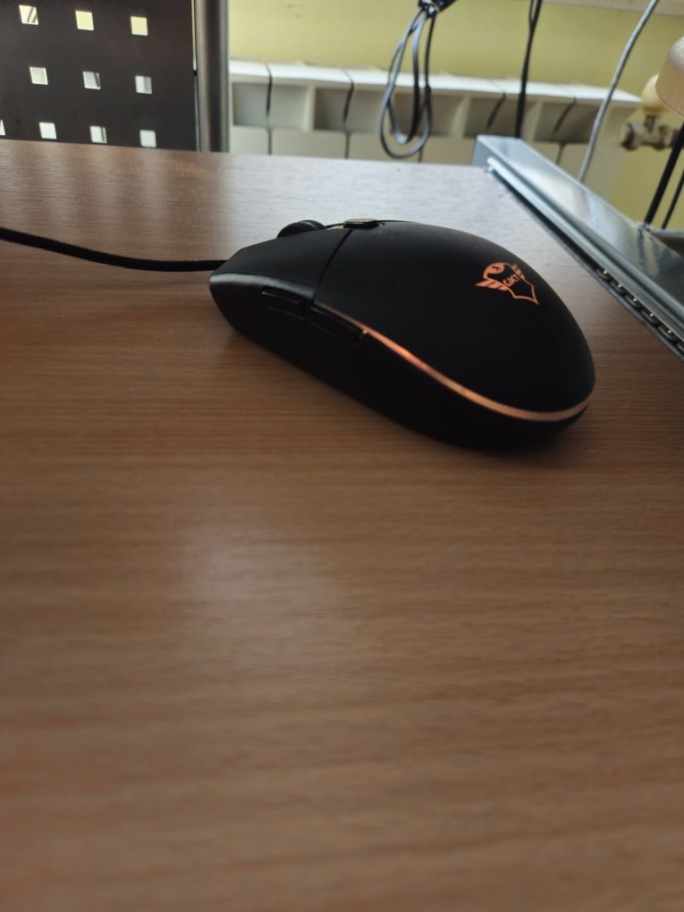 Геймърска мишка Trust GTX 838 Azor