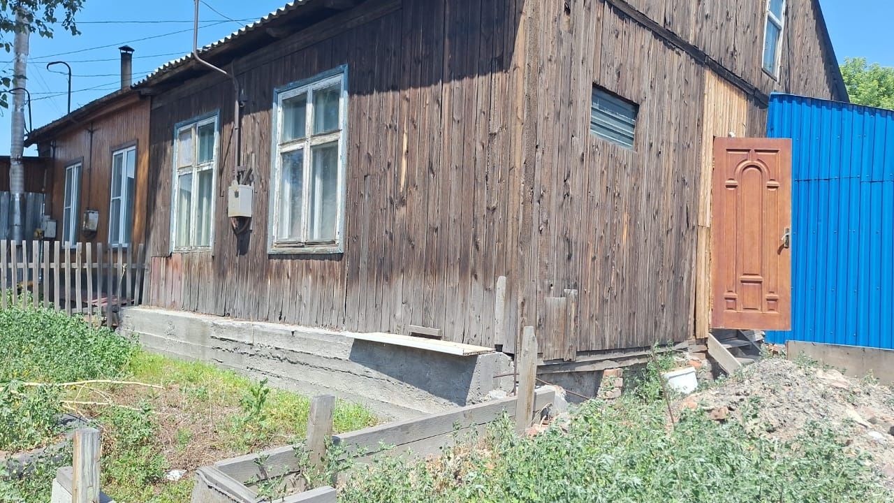 Продаеться дом на Защите