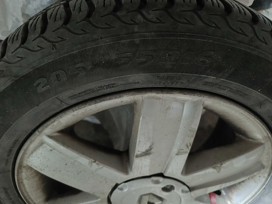 Set iarna Debica 205 55 16 cu jante aliaj