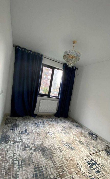 Yashnabod Olmos metro qizlarga bez makler