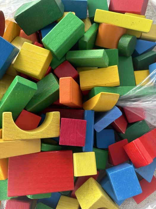 Lot cuburi din lemn