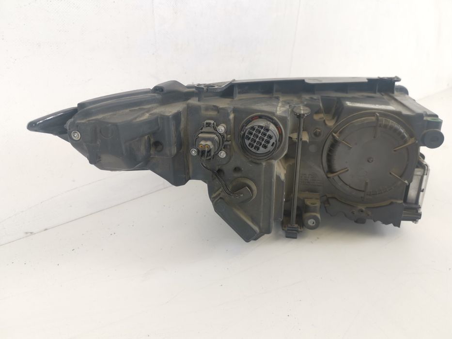 Ляв Led фар / Lqv Led far Original Оригинален ляв Led фар за вашия авт