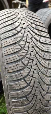 Продавам 2бр гуми goodyear ultragrip 205/60R16