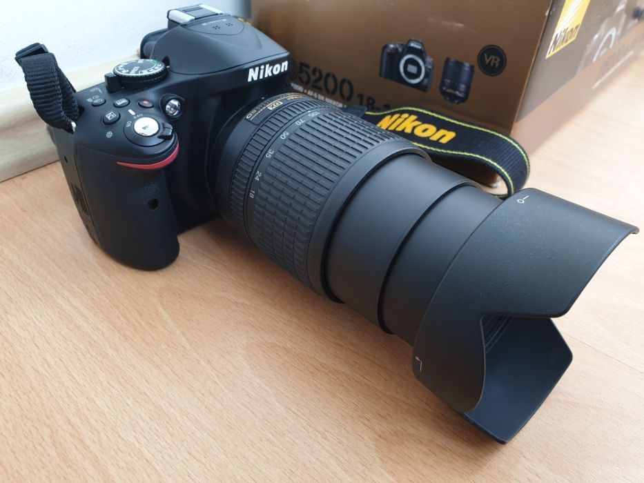 DSLR Nikon D5200 18-105mm FULL BOX + accesorii NOU