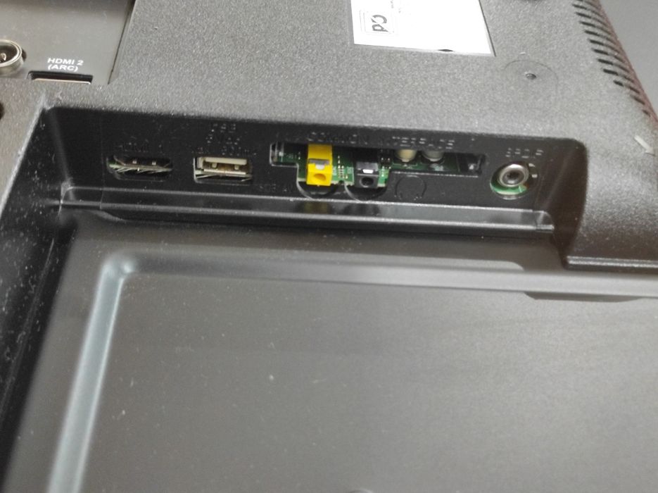 Vând tv Teletech 81 cm non-smart