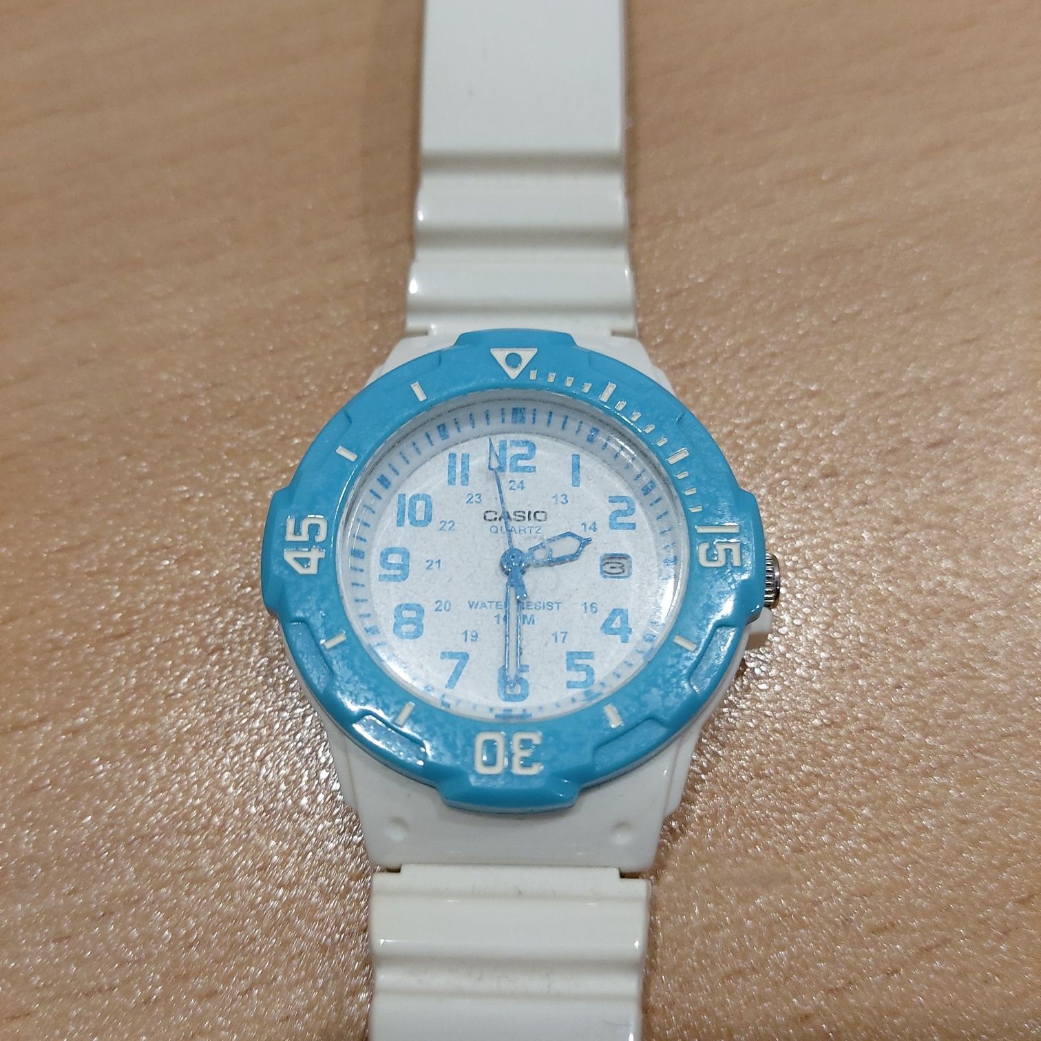 Продам женские часы CASIO