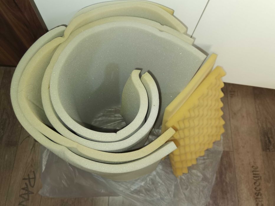 Продавам комплект тънки дунапренени парчета