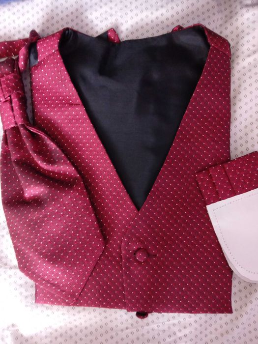 Set turcesc vestă, cravată şi accesoriu pentru buzunar