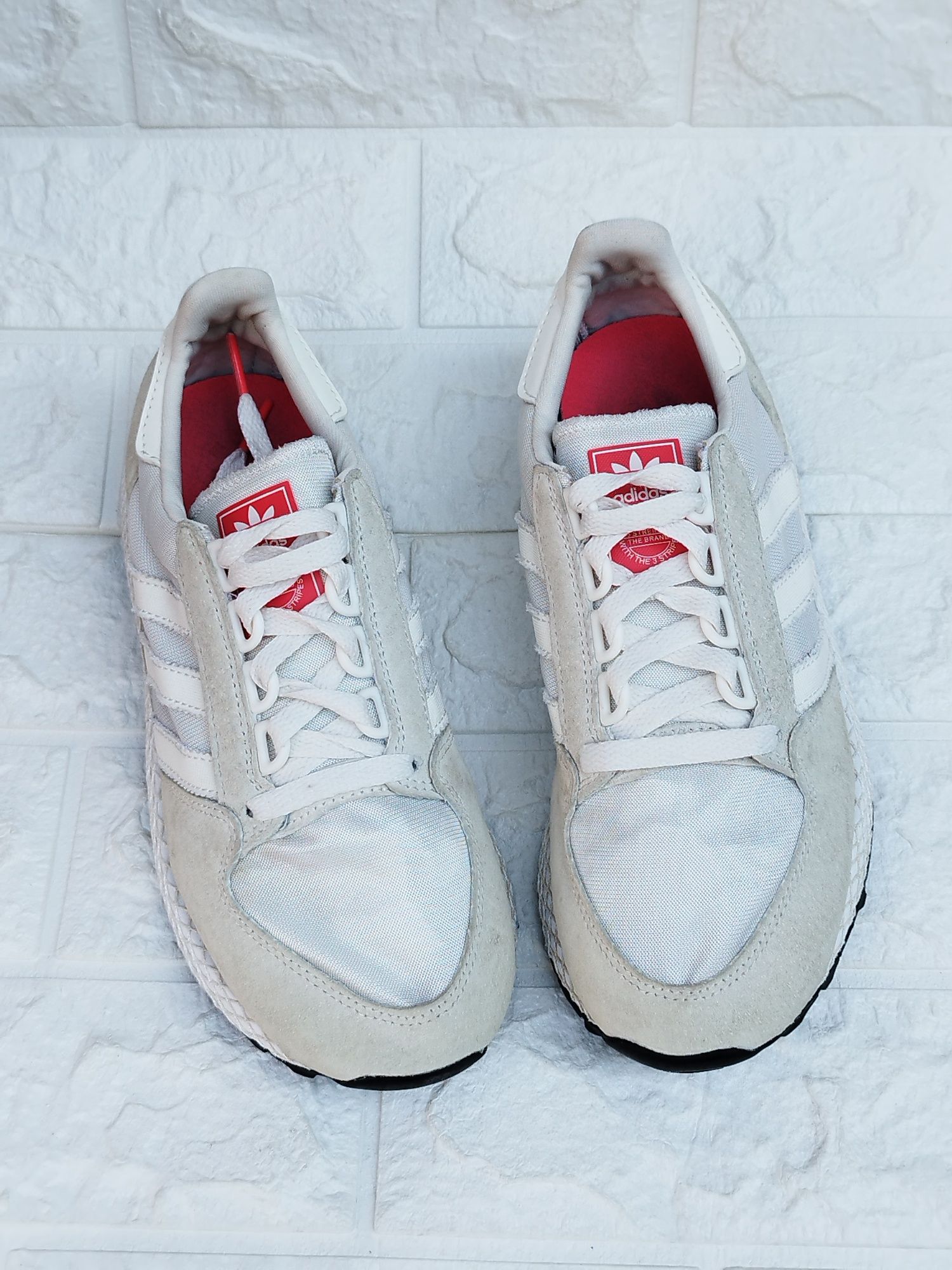 ADIDAS Forest Grove W Coud,37,5 номер, Nike, Salomon 
37,5 номер