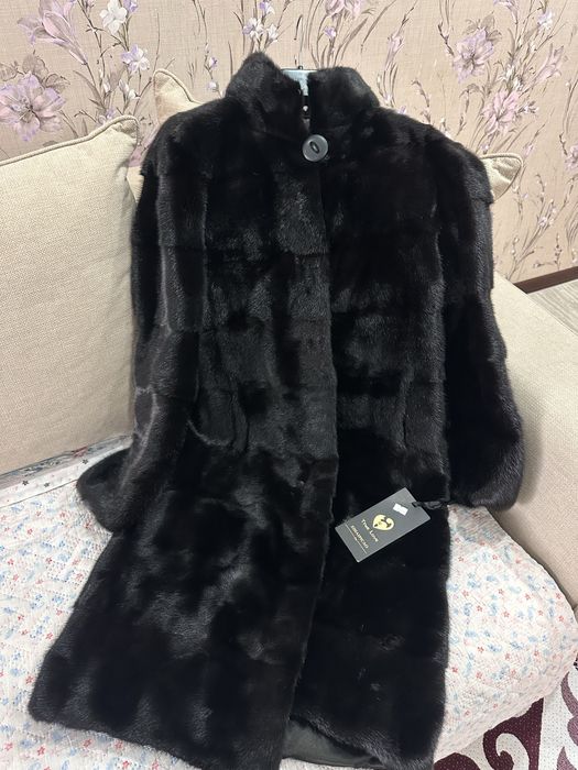 Продается шуба «черный бриллиант”
