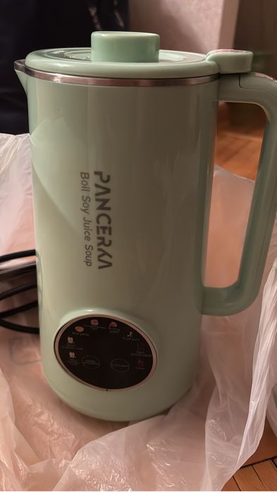 Аппарат для приготовления орехового молока