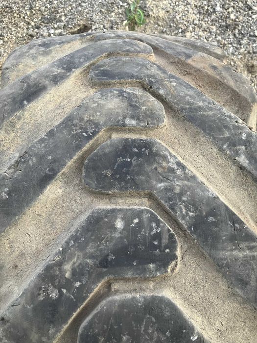 Гуми за багер фадрома трактор и челни товарачи 480 80 26 / 18.4 26