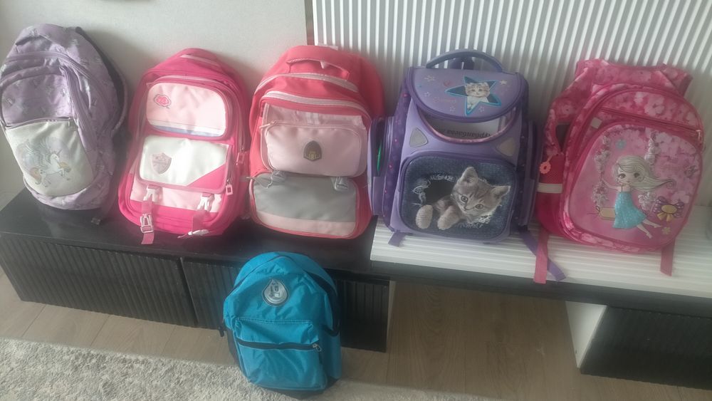 Продается детские сумки в отличном состоянии качественныйй