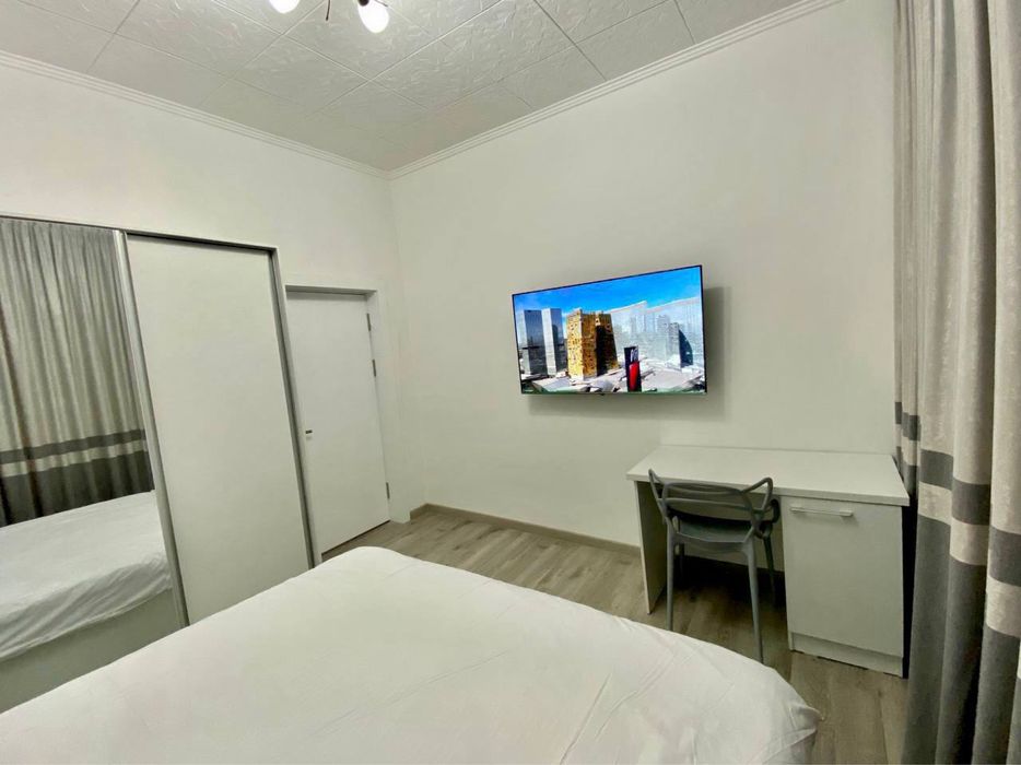 Сдается 2-х комнатная квартира в легендарной «Сталинка», метро Ойбек