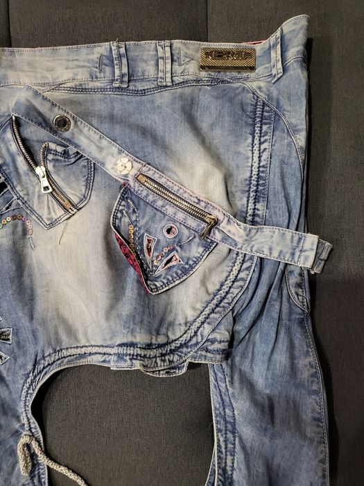 Нови Екстравагантни Пола- Дънки