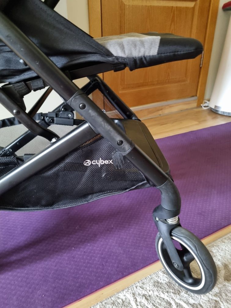 Cybex busy лятна количка