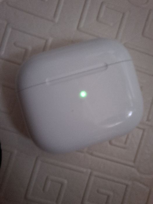 Зарядное устройство для наушников