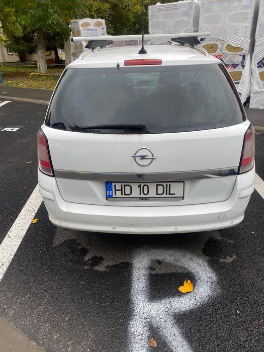 Vând Opel Astra H
