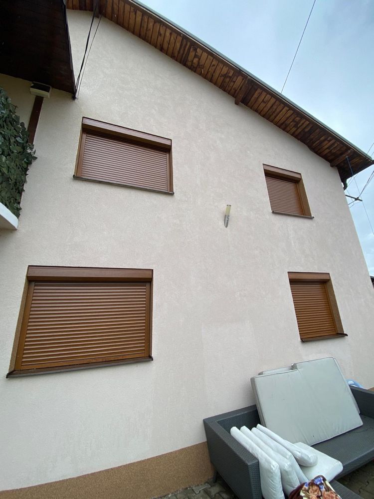 Usi garaj tip rulou/Rulouri geam aluminiu