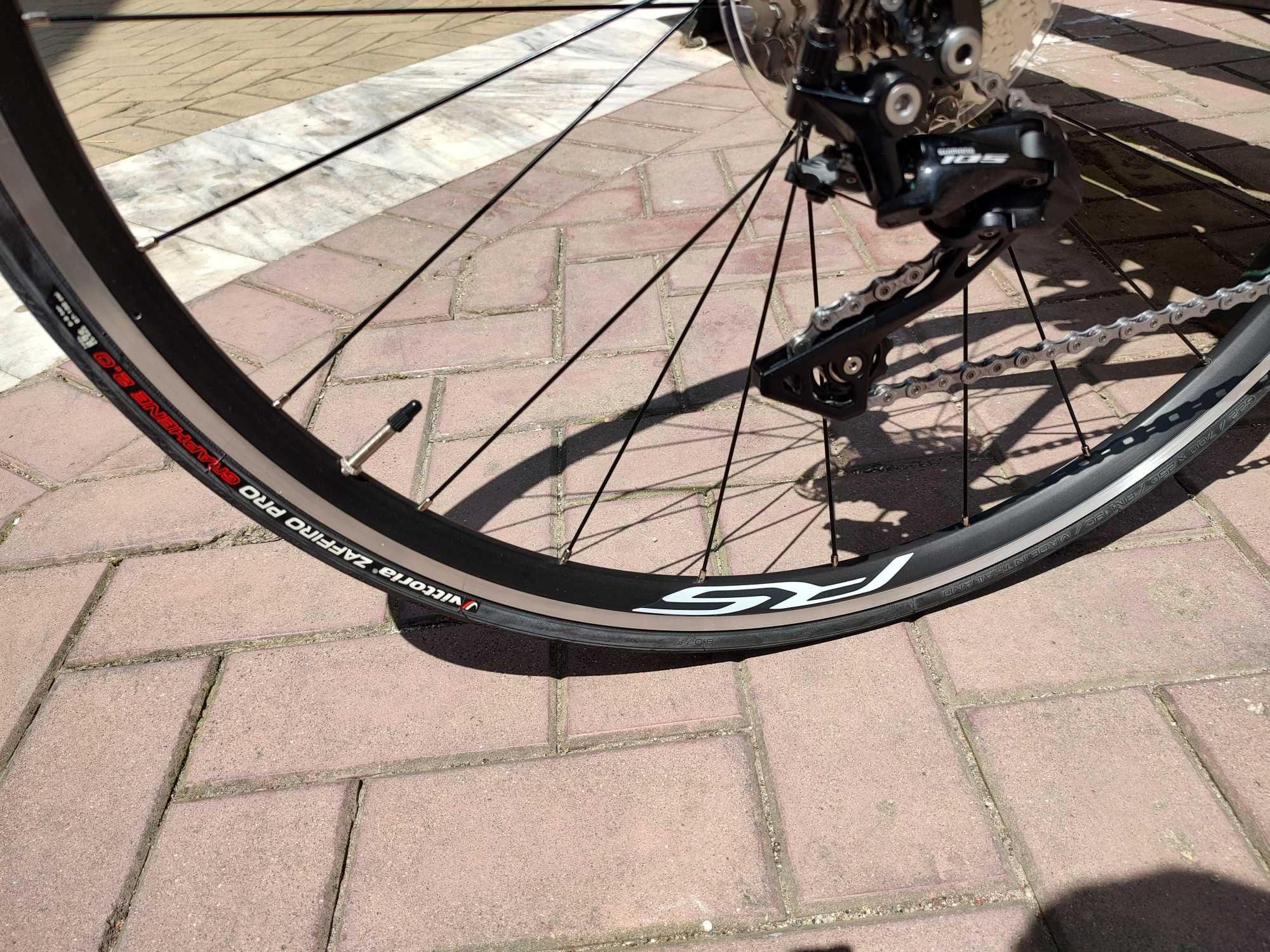 НОВ КАРБОНОВ велосипед Bianchi 2x11 Shimano 105 с гаранция
