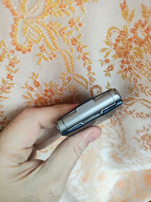 Motorola RAZR V3  ( decodat)