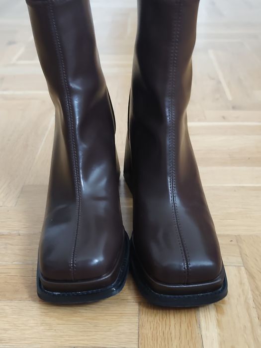 Дамски боти кафяв цвят