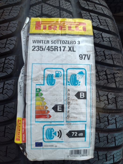 Нови 235/45/17 Pirelli WS3 dot3819