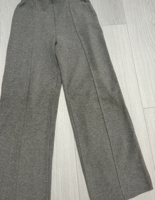 Pantaloni wide leg Zara
