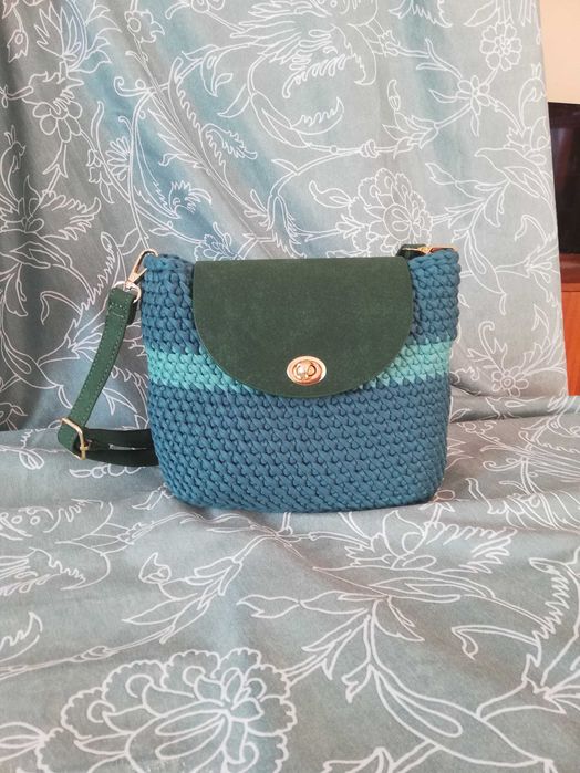 Дамска чанта маслено-зелена