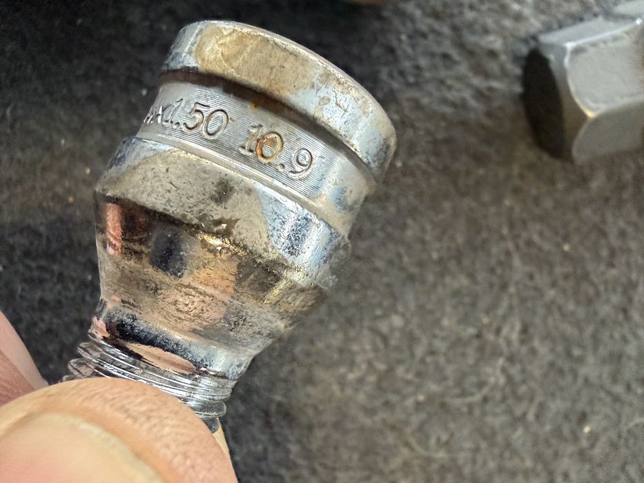 Секретни болтове-14мм-Audi,VW,Skoda,Mercedes,Volvo секрет м14 х 1.5