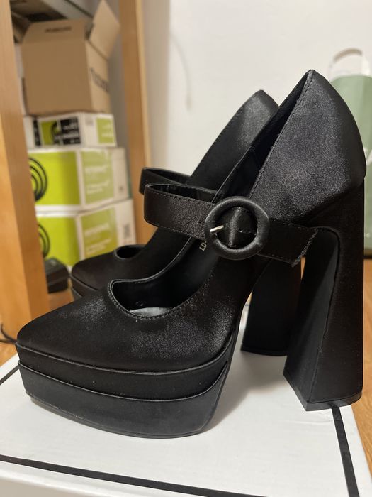 Pantofi cu platforma și toc gros