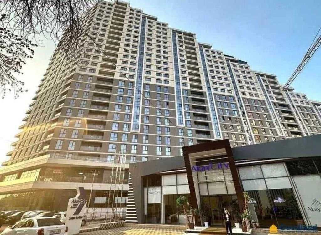 Срочно ПРОДАЁТСЯ 2ком квартира на ЖК Akay city 50м2