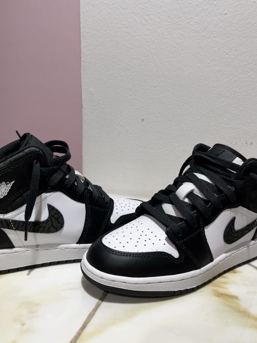 Air Jordan 1 Mid SE
